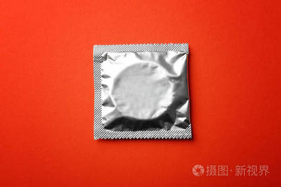 红色包装像避孕套